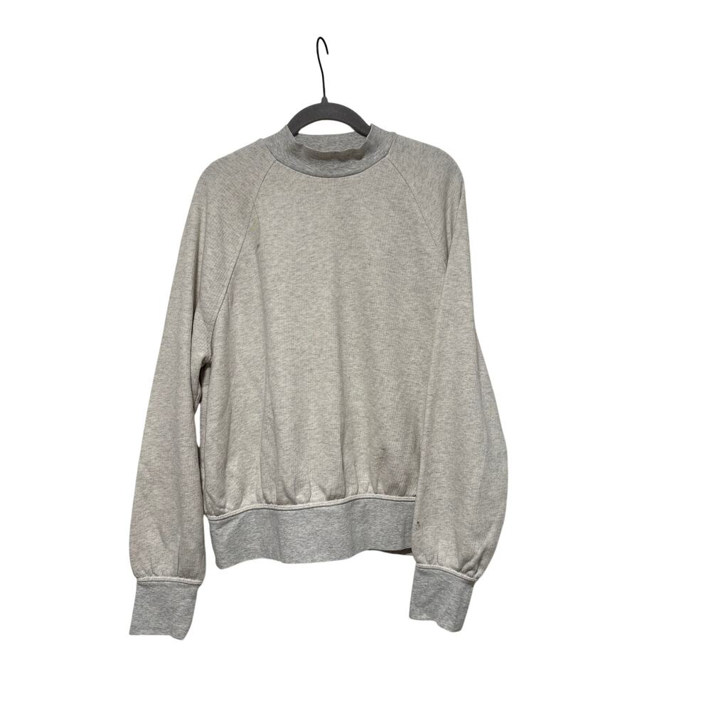 Universal Thread Gray Crewneck Sweatshirt M - Picture 2 of 7